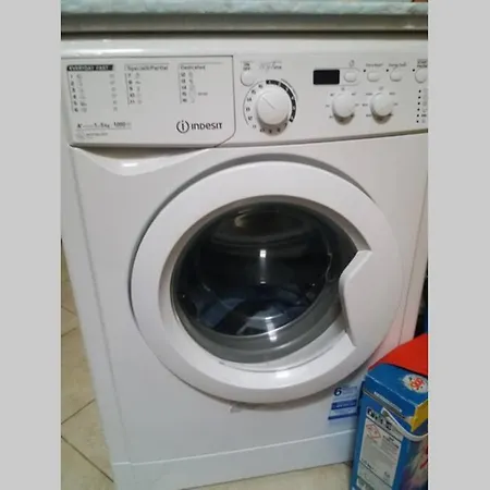 Esthir S Guest House- Sea View *