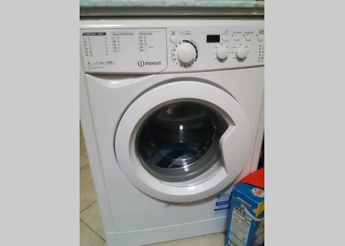 Esthir S Guest House- Sea View *